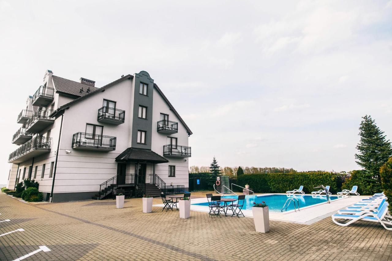 Dw Airen Hotel Trzesacz Exterior photo